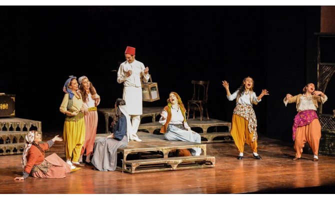 Ankara Devlet Tiyatrosu'ndan 'Aşkımız Aksaray'ın En Büyük Yangını' oyunu