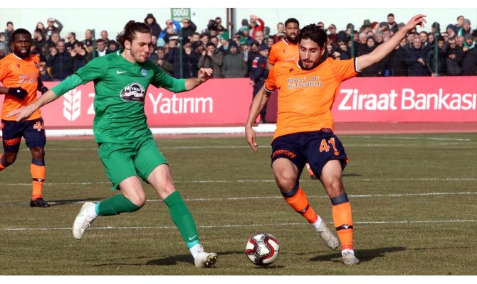 Kırklarelispor, Başakşehir'i kupadan eledi