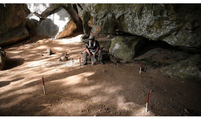 Malezya'da 17 bin yıllık taş eşyalar bulundu