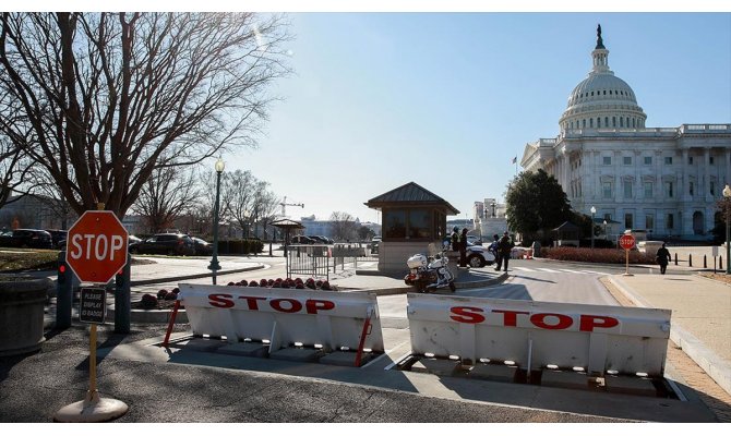 ABD'de Senato azil duruşmasının temel kurallarını kabul etti