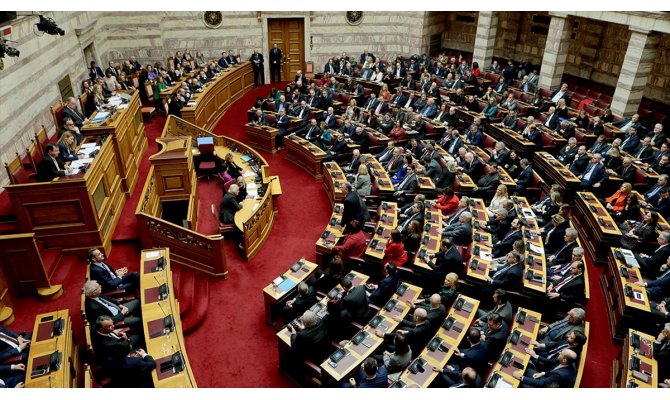 Yunanistan'ın ilk kadın cumhurbaşkanı Aikaterini Sakellaropulu oldu