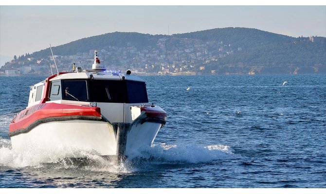 İstanbul'da deniz ambulansları 3 yılda 9 bin 800 hasta taşıdı