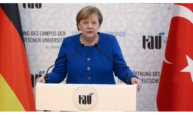 Merkel: Türk-Alman Üniversitesi Türk-Alman ortaklığını simgelemektedir