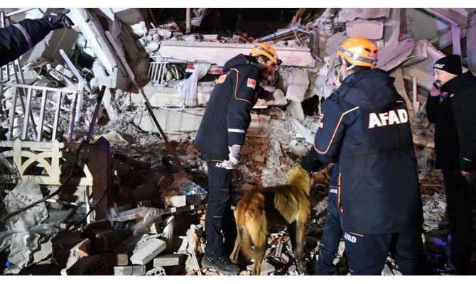 AFAD: 968 arama kurtarma personeli ve 182 araç bölgeye sevk edildi