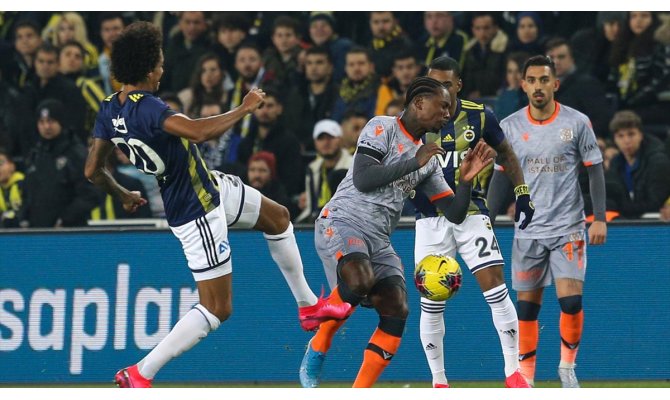 Medipol Başakşehir zirve yarışında yara aldı