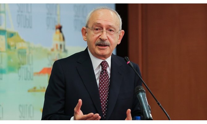 Kılıçdaroğlu: Farklı görüşlerimiz olabilir ama tasada ve kıvançta bölgeye yardımlar yapmaya çalışıyoruz