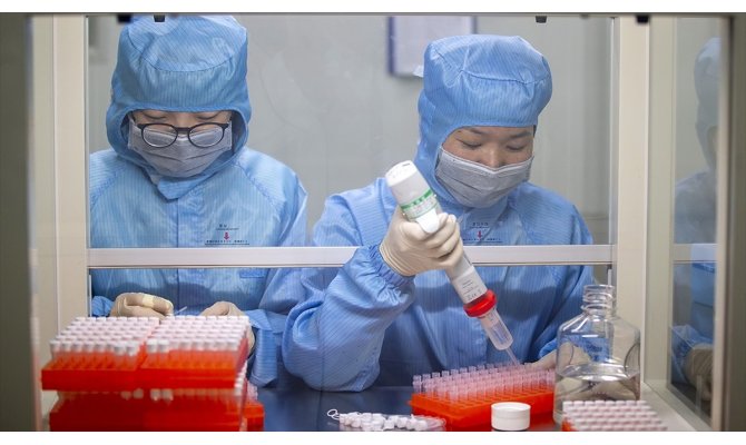 Çin'de 132 can kaybına yol açan yeni tip koronavirüs salgını durdurulamıyor