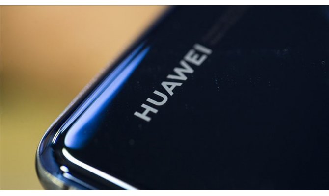 Huawei'nin 5G faaliyetlerine İngiltere'den izin çıktı