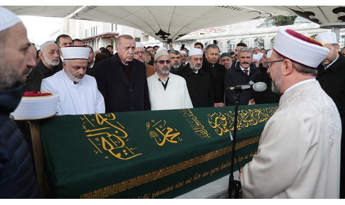 Emekli İstanbul Vaizi Ahmet Vanlıoğlu son yolculuğuna uğurlandı