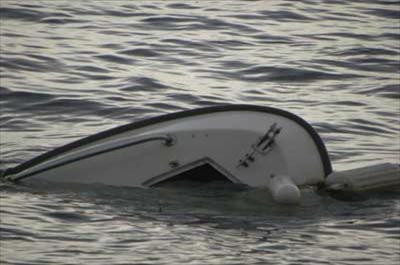 Tuzlada fırtına 30 tekne batırdı