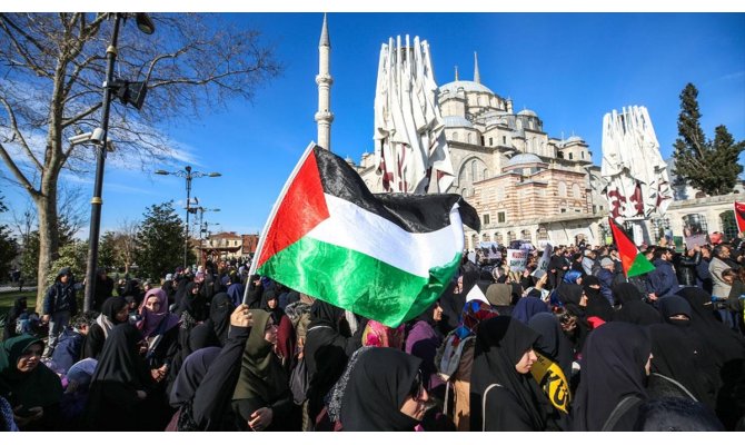 İstanbul'da ABD'nin sözde Orta Doğu barış planı protesto edildi