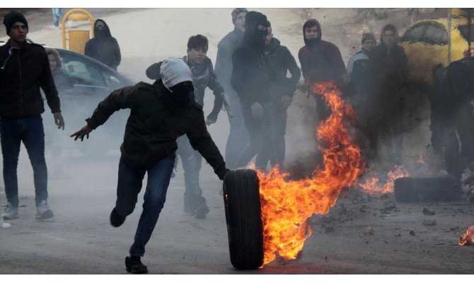 Batı Şeria'da Trump'ın sözde barış planına yönelik protestolar sürüyor: 48 yaralı