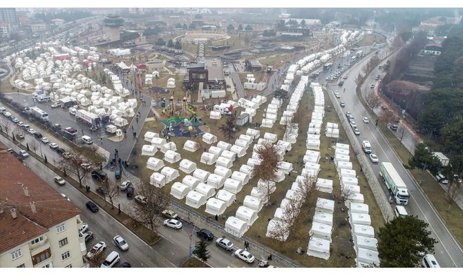 Elazığ ve Malatya için toplanan yardım 86 milyon lirayı aştı