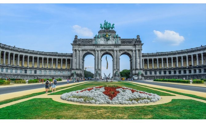 Brüksel'de kısmi alkol yasağı başladı