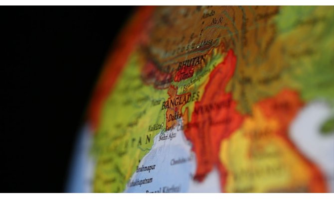 Bangladeş Çin vatandaşları için kapıda vize uygulamasını durdurdu