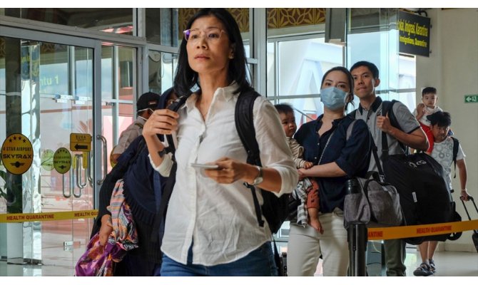 Endonezya, Çin vatandaşları için vizesiz seyahat uygulamasını askıya aldı