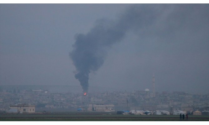 Rusya ve rejimin İdlib'e hava saldırısında 8 sivil hayatını kaybetti