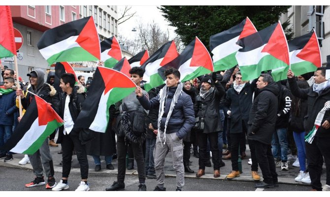 Avusturya'da Trump'ın sözde Orta Doğu barış planı protesto edildi