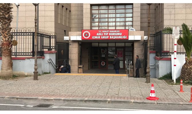 İzmir'de Suriyeli hamile kadın ve 5 yaşındaki oğlu evde ölü bulundu