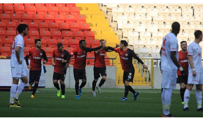 Gaziantep FK üst sıralara göz kırpıyor