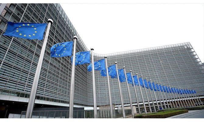 AB'yi kuran Maastricht Anlaşması 28 yaşında