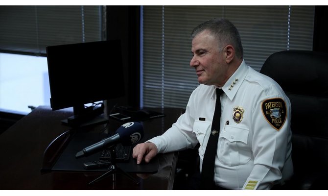 Paterson'ın ilk Türk Emniyet Müdürü Bayçora başarı hikayesini AA'ya anlattı