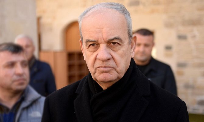 AK Parti milletvekillerinden Başbuğ ve Çiçek hakkında suç duyurusu