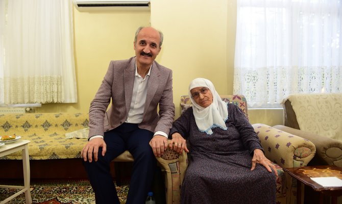 Kadınların her açıdan pozitif ayrımcılığı hak ediyor