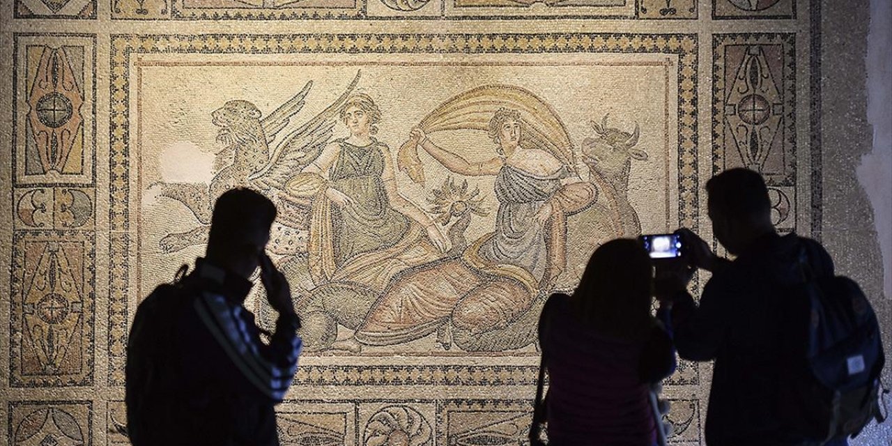 Müzeler sanatseverleri 'online' ağırlıyor