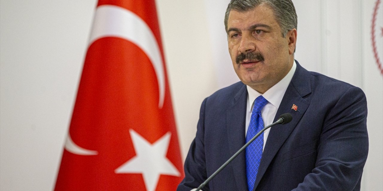 Sağlık Bakanı Koca: 61 yaşında erkek bir hastamızı kaybettik