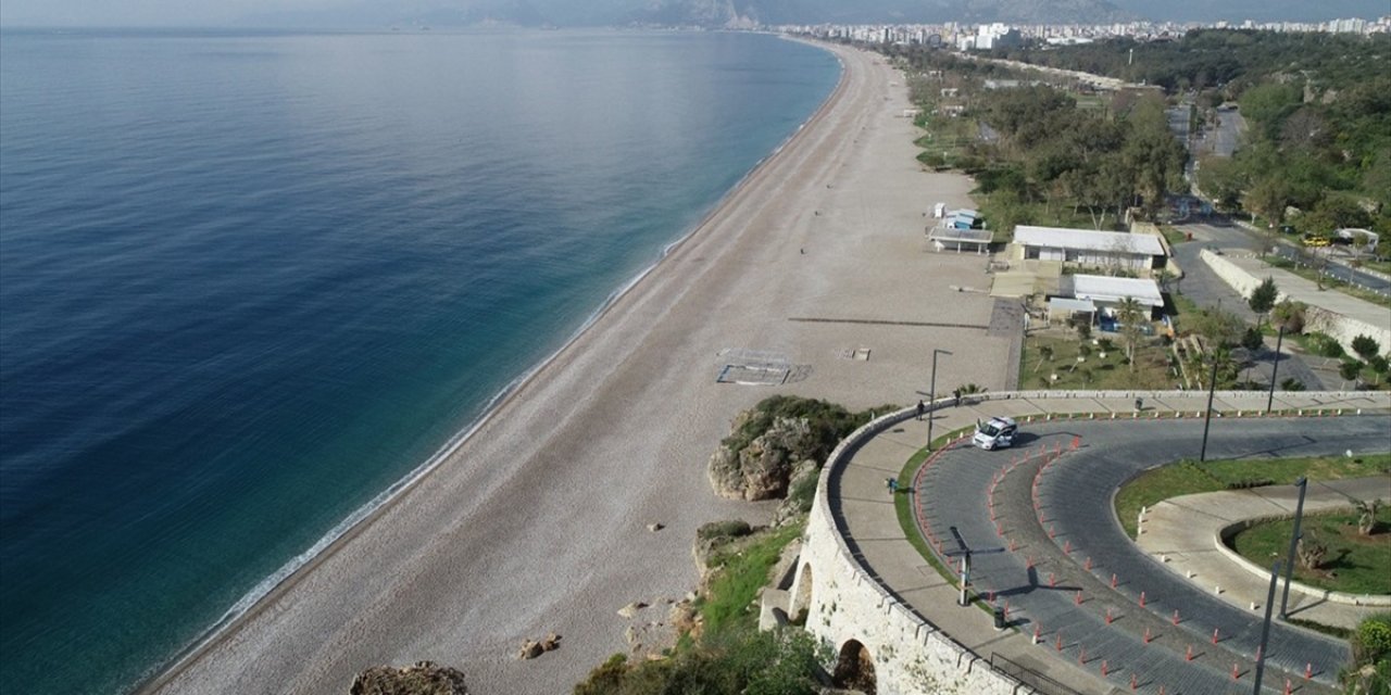 Sahiller korona sessizliğinde