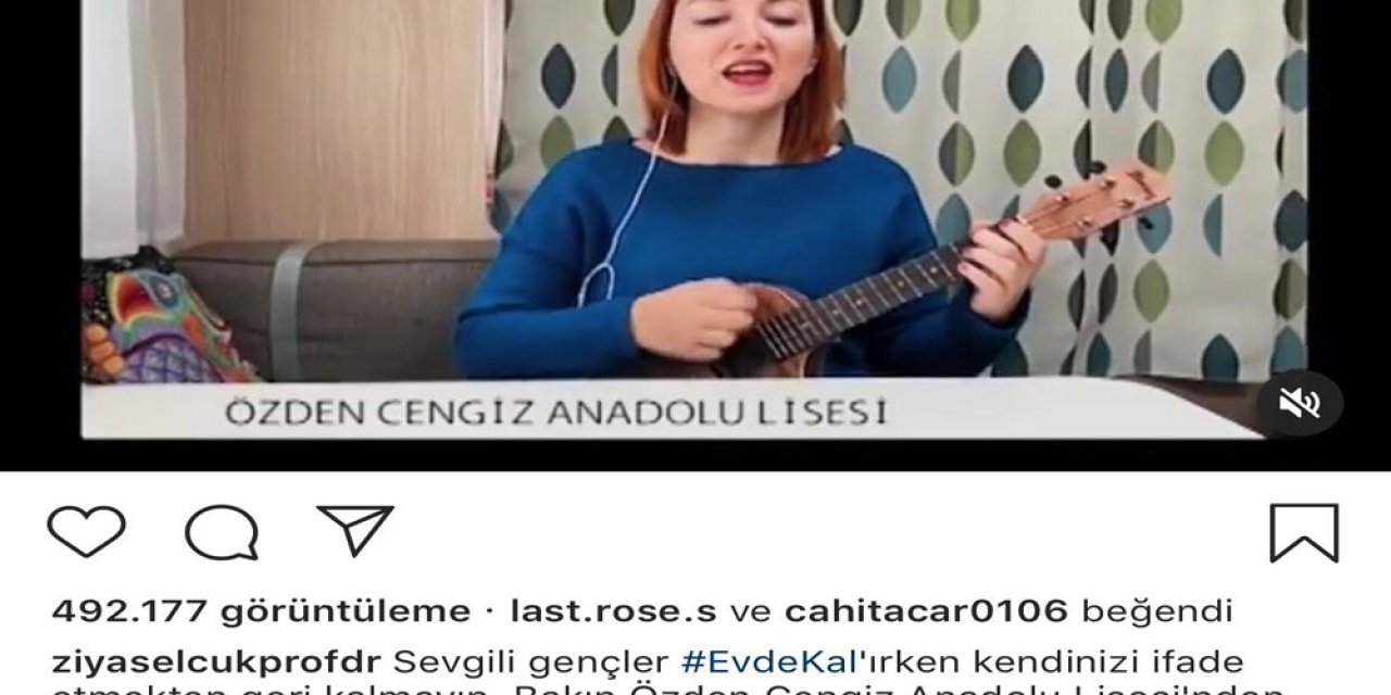 Bakan Selçuk liseli öğrencilerin ‘EvdeKal’ şarkısını paylaşarak destek oldu