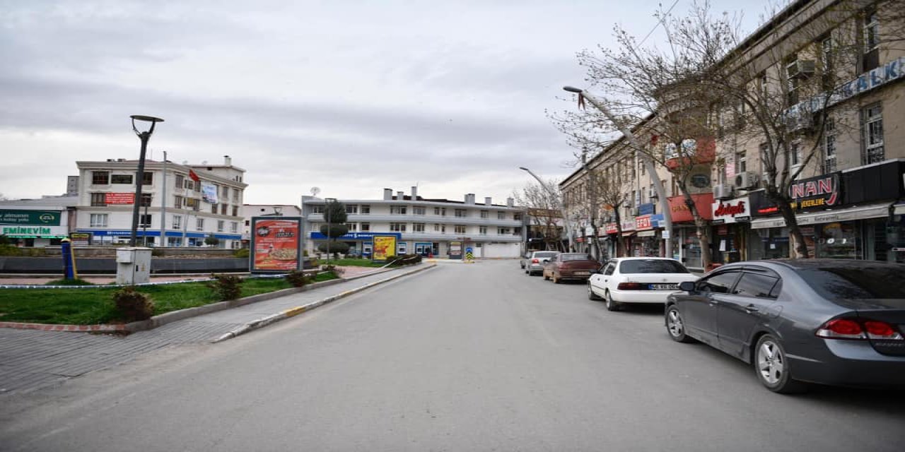 Elbistan'da şehir giriş çıkışları kapatıldı