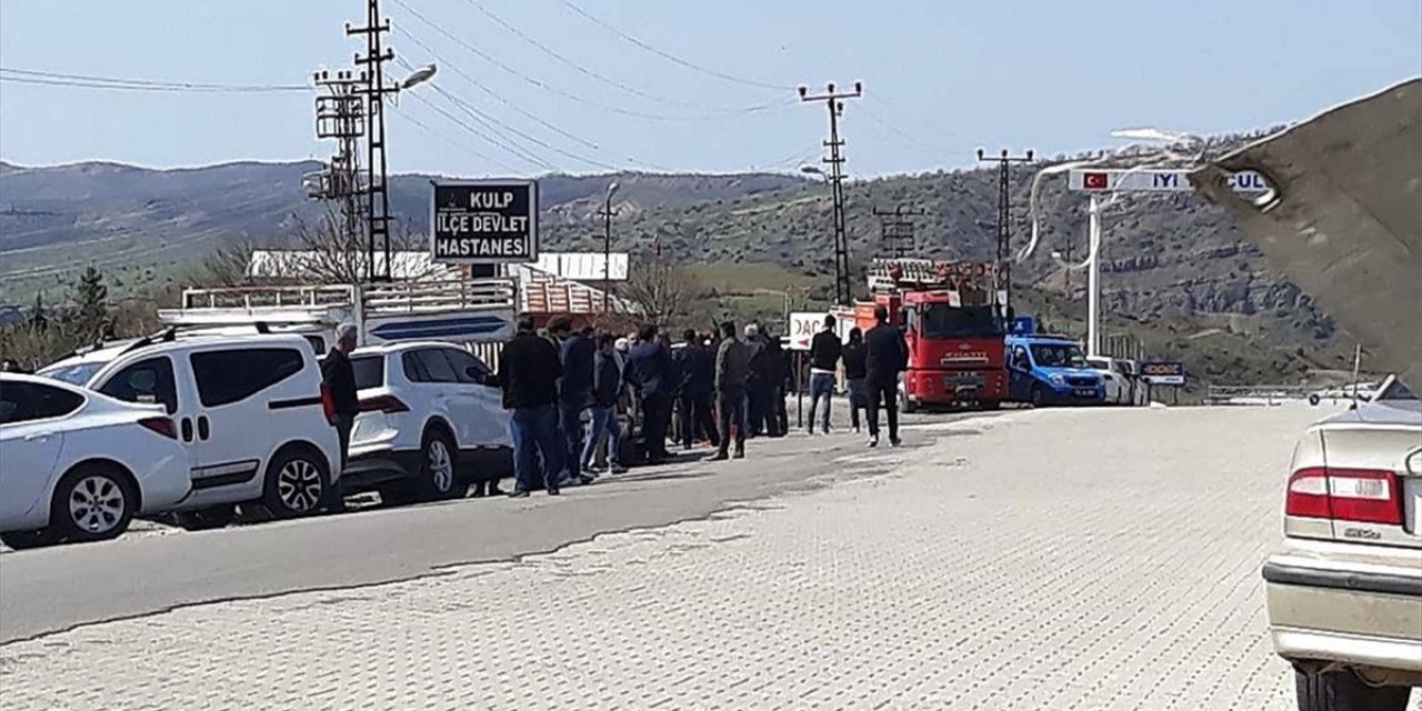 PKK'lı teröristler Kulp'ta 5 kişiyi katletti