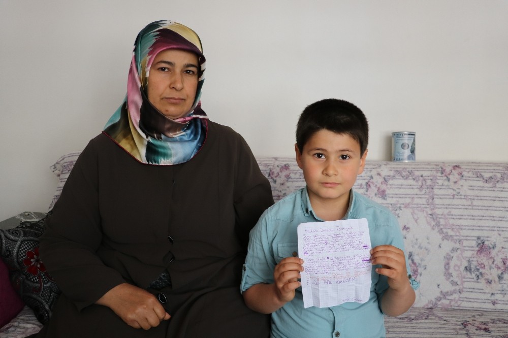 Alkışlar küçük Yusuf için