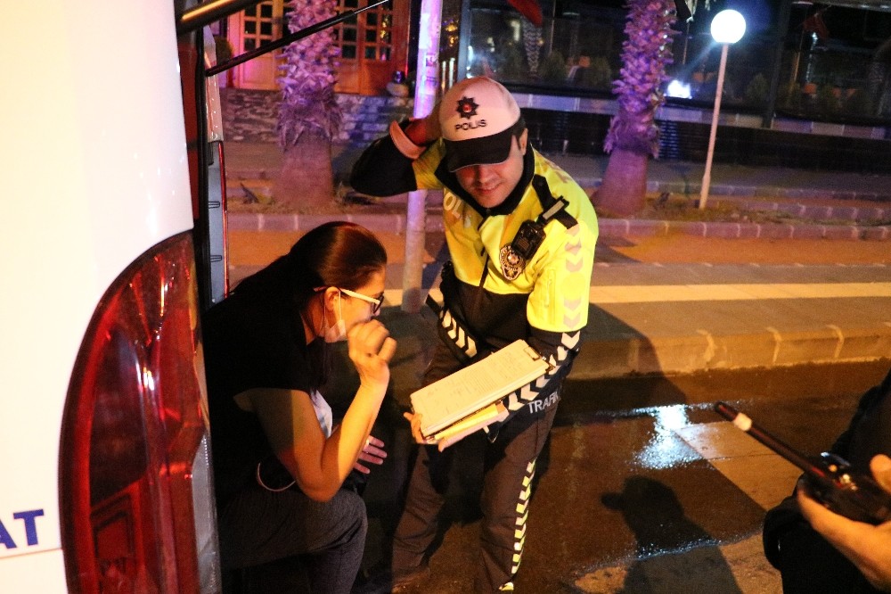 Alkollü kadın sürücünün ehliyetine 2 yıl el konuldu