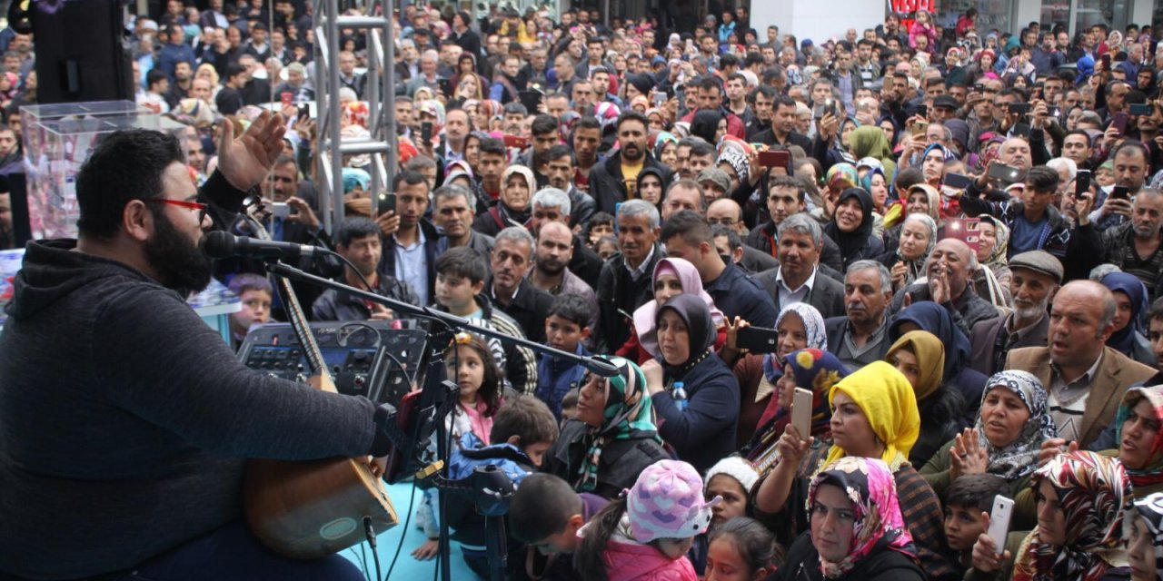 Kahramanmaraş'lı Sanatçı Bilocan Story Music'te