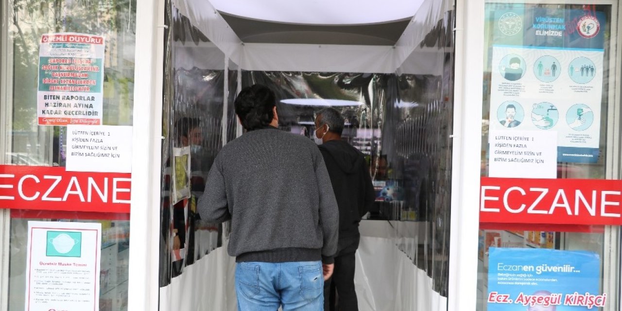 Kahramanmaraşlı Eczacıdan ilginç korona yöntemi
