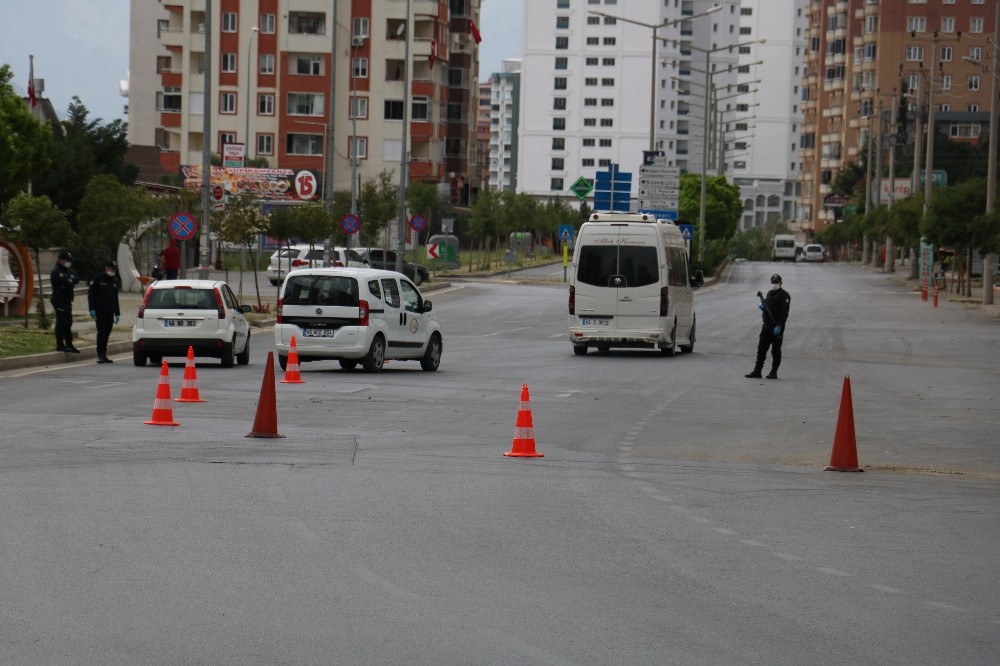 Kahramanmaraş'ta Polis sokağa çıkma kısıtlaması denetimi yaptı