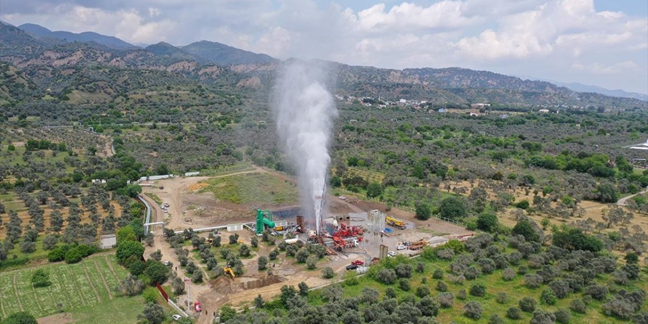 Aydın'da jeotermal santrali sondaj çalışmasında patlama