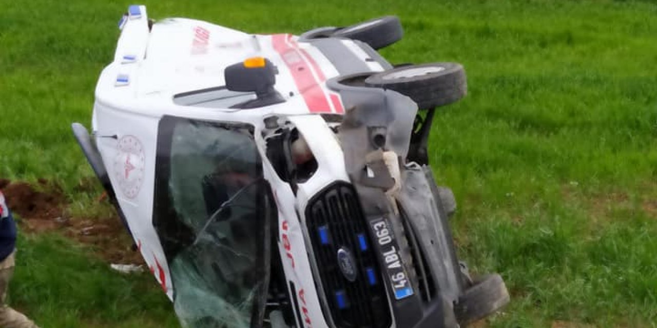 Afşin’de Ambulans kaza yaptı