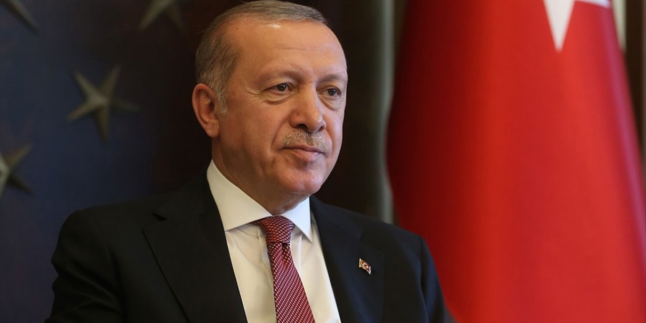 Cumhurbaşkanı Erdoğan'dan Anneler Günü paylaşımı