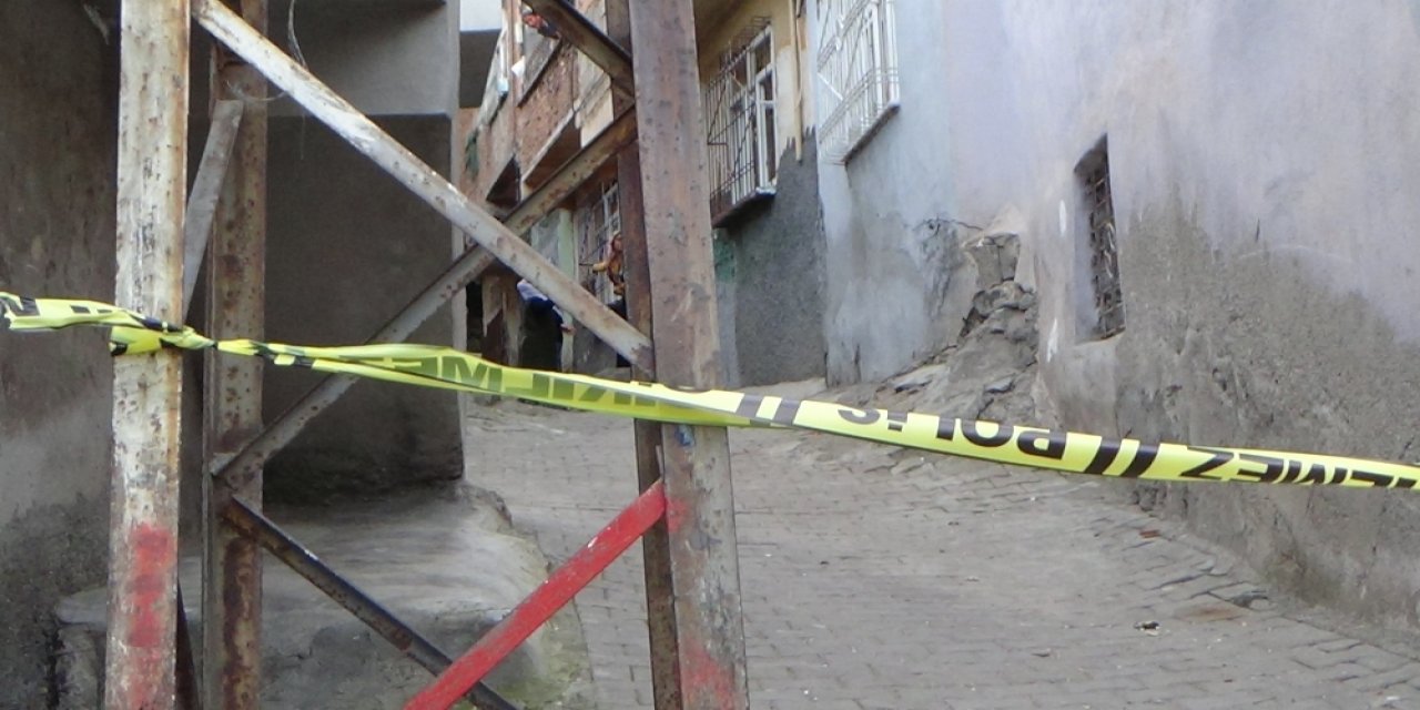 Diyarbakır’da silahlı kavga hastaneye taşındı: 1 ölü, 5 ağır yaralı