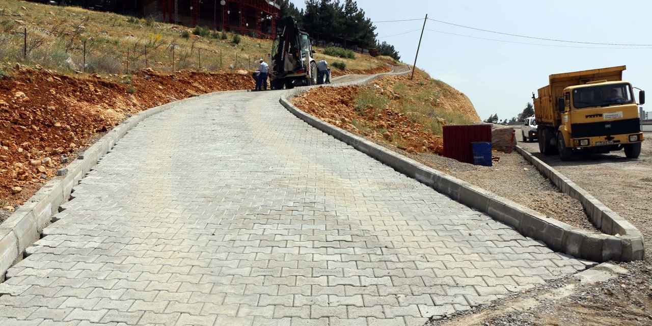 Seyir terasına yürüyüş ve ikinci yol yapılıyor