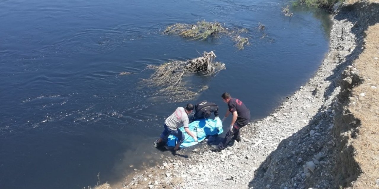 Aksu Çay’ından geçmek isteyen genç kız boğuldu