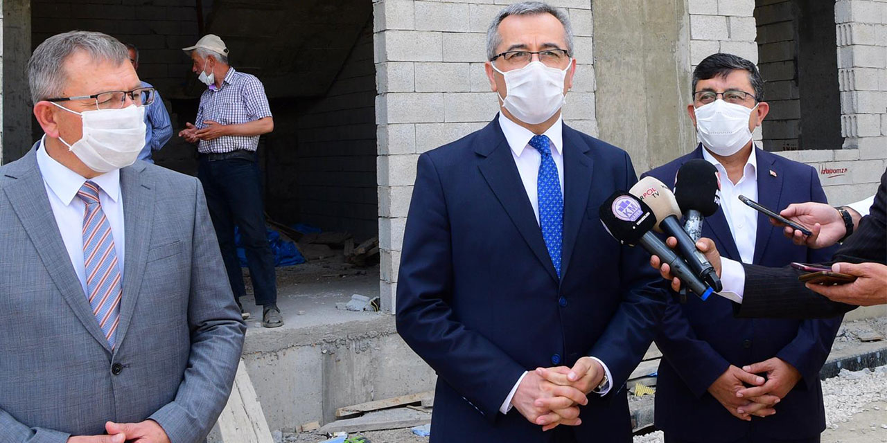 Başkan Güngör Göksun'da incelemelerde bulundu