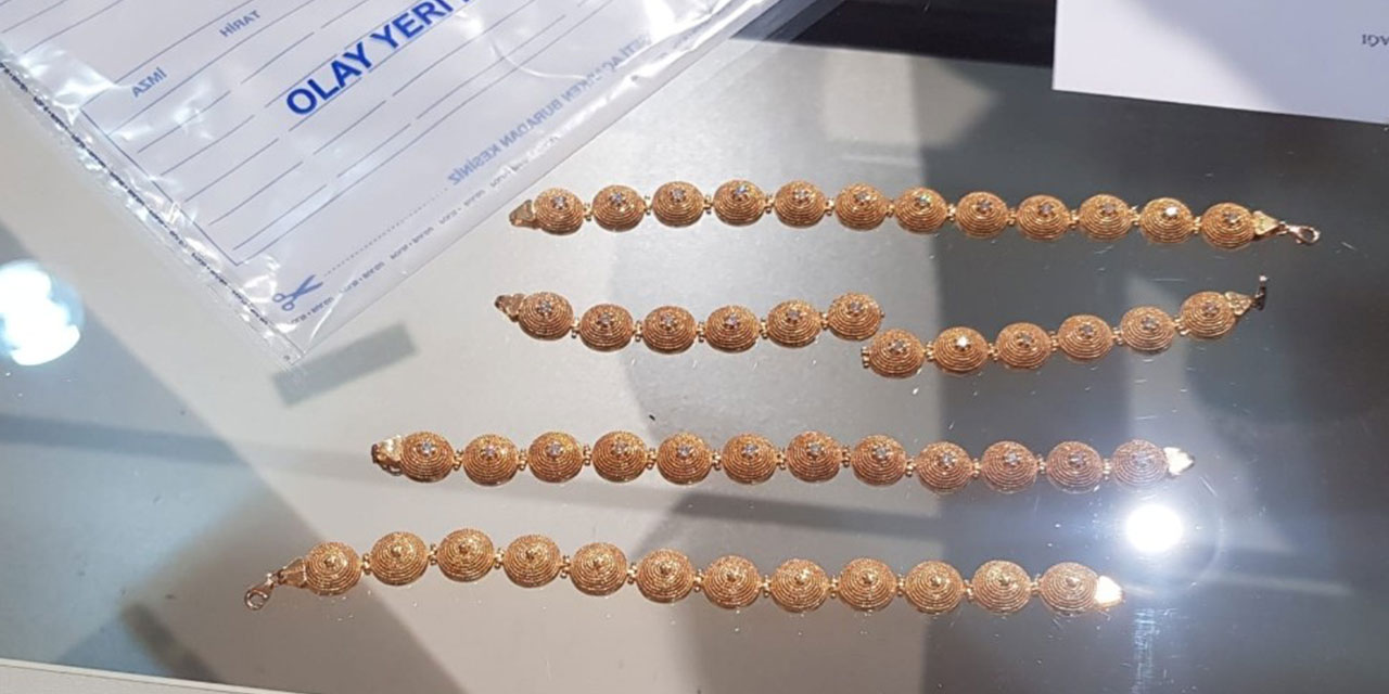 Kahramanmaraş’ta kuyumcuyu dolandırırken yakalandılar