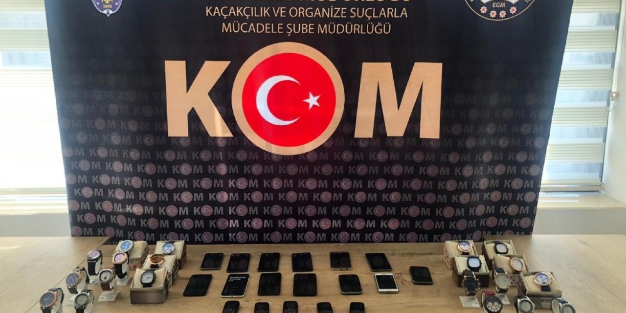 Kahramanmaraş’ta cep telefonu kaçakçılarına baskın yapıldı 4 kişi göz altına alındı