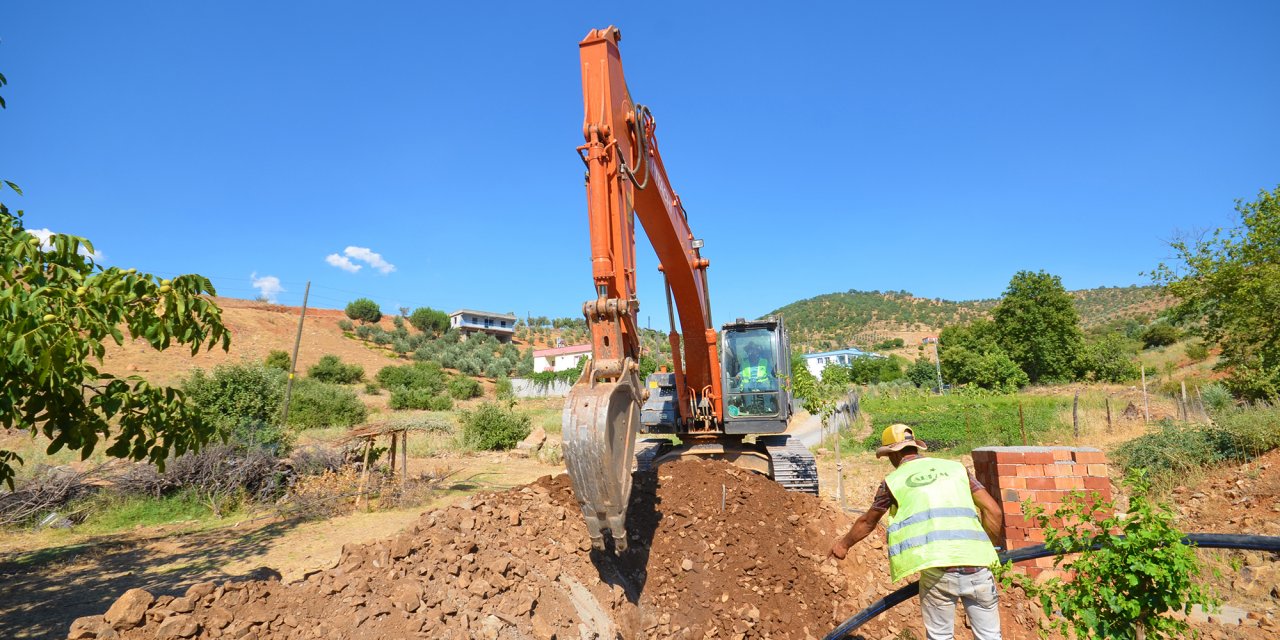 Hopurlu Mahallesinde İçme Suyu Çalışmaları Sürüyor