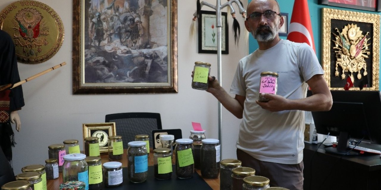 Türk Milletinin yaşadığı 37 ayrı bölgenin toprağının numuneleri var